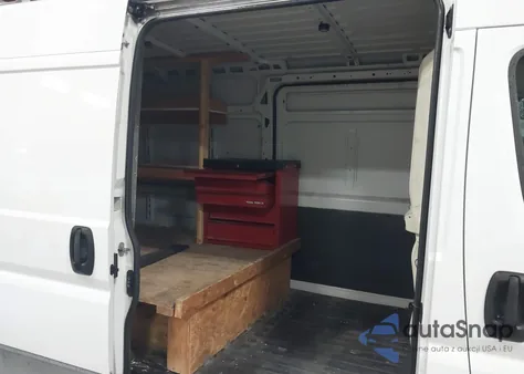 2016 Ram Promaster 2500 High Roof из США, поврежденный, VIN 3C6TRVDG3GE105826